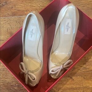 Valentino Women's Nude Bow Heels